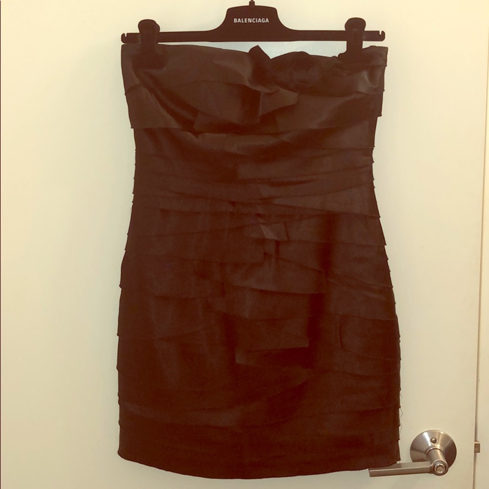 Bebe strapless tiered dress